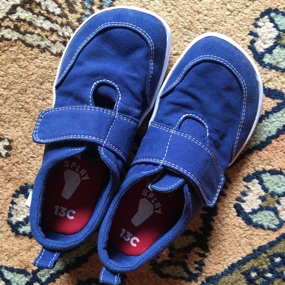 Like New Splay Shoes Size 13 (Kids)